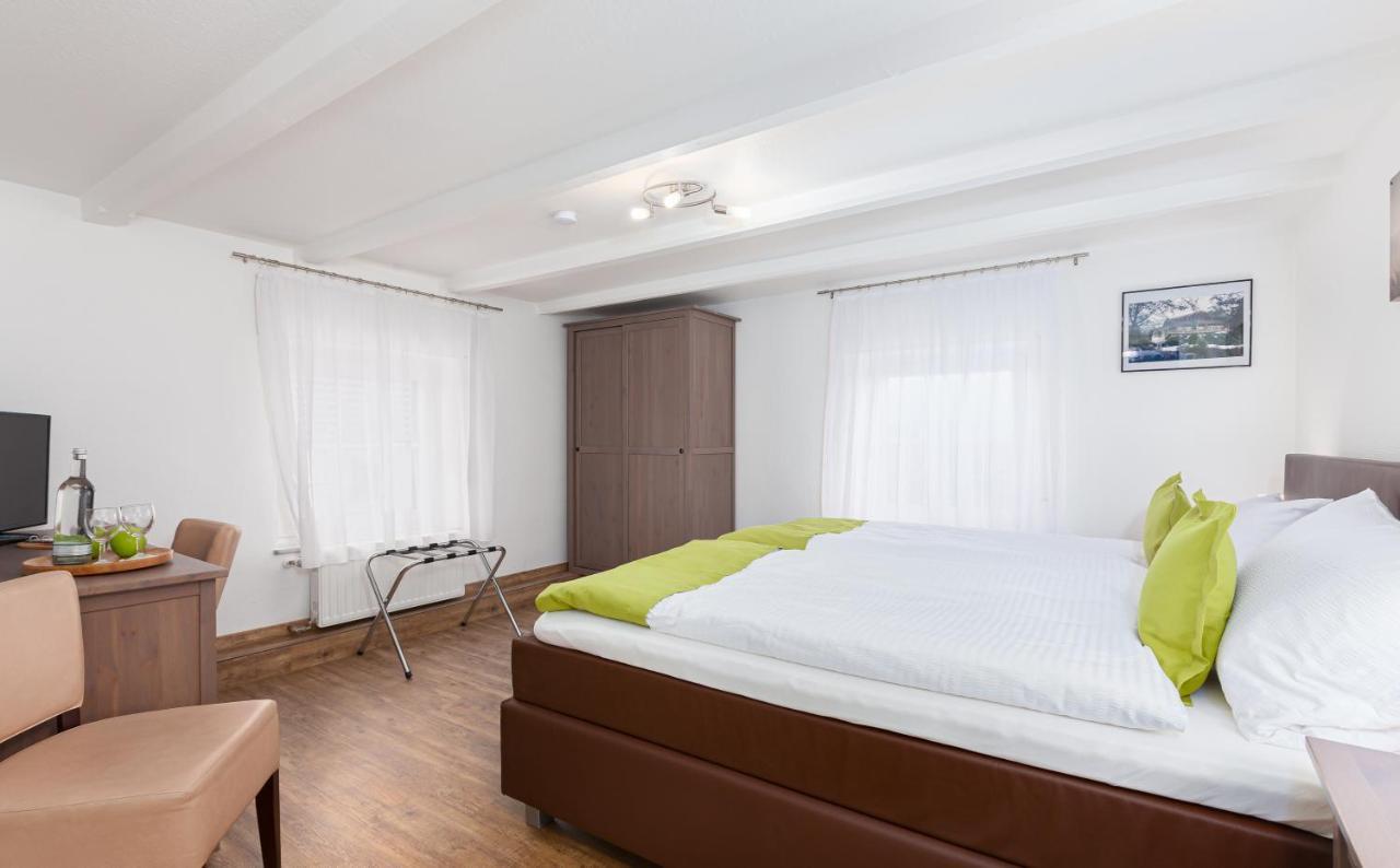 Hotel Landgasthof Hoelzer Fröndenberg Exteriör bild