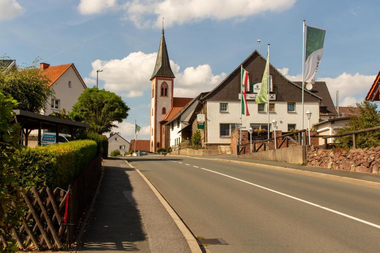 Hotel Landgasthof Hoelzer Fröndenberg Exteriör bild
