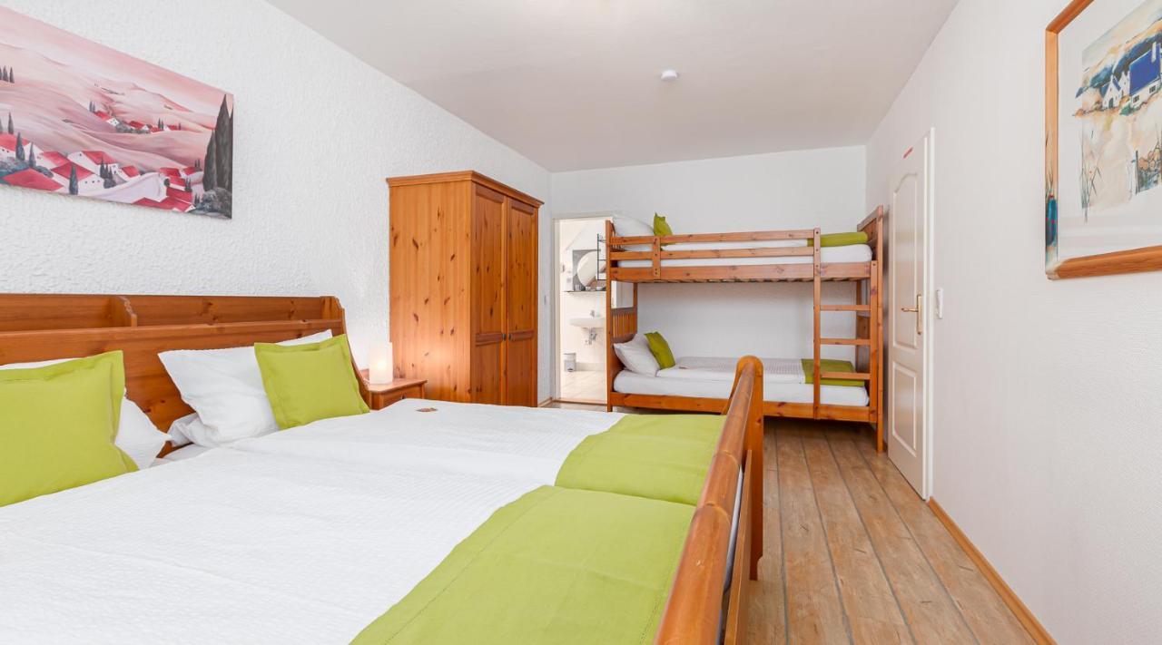Hotel Landgasthof Hoelzer Fröndenberg Exteriör bild