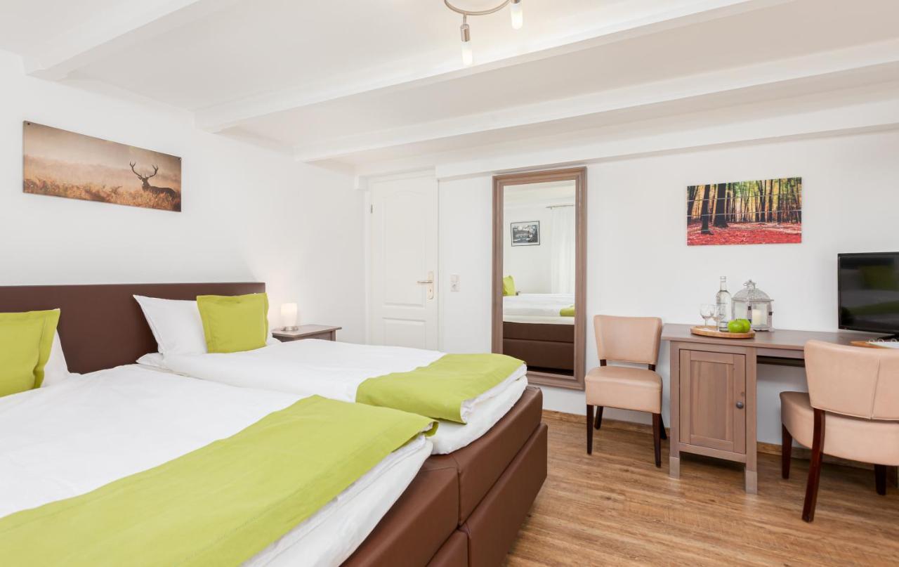Hotel Landgasthof Hoelzer Fröndenberg Exteriör bild