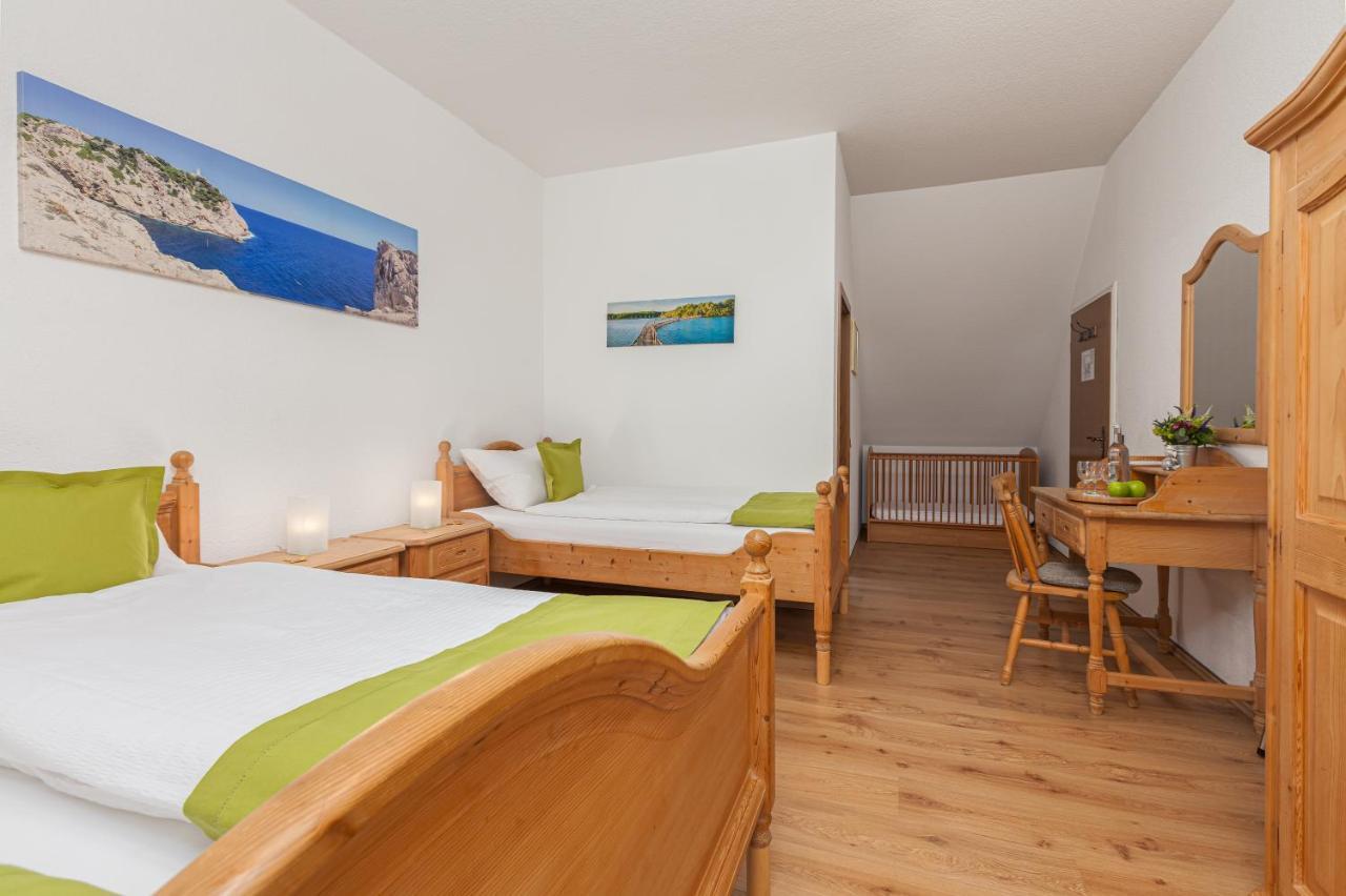 Hotel Landgasthof Hoelzer Fröndenberg Exteriör bild